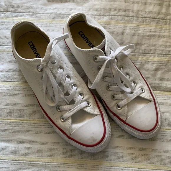 Converse - Picture 1 of 5